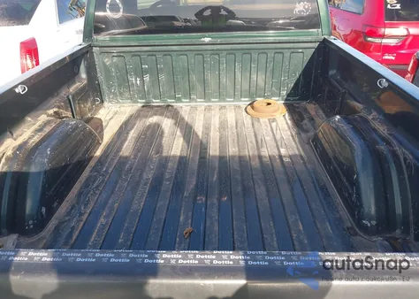 2003 Chevrolet Silverado 1500 from USA, damaged, VIN 1GCEC14X33Z262010